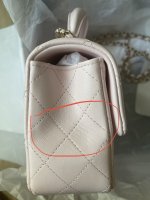 CHANEL 22P Launch: Micro Vanity SLG Unboxing/Review (What Fits Inside, Mod  Shots & Pink Comparison) 