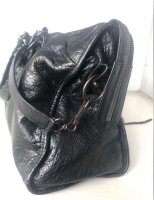 balenciaga_classic_city_medium_1642550827_456c3061_progressive.jpg