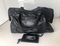 balenciaga_classic_city_medium_1642550827_d74050e6_progressive.jpg