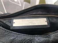 balenciaga_classic_city_medium_1642550828_8684920f_progressive.jpg