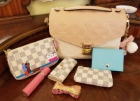 Louis Vuitton Pochette Metis.jpg