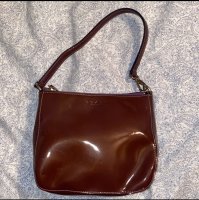 Screenshot_20220407-085949_Poshmark.jpg