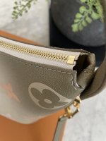 Review My Lux] Louis Vuitton Marshmallow Hobo Bag Pink (Rosebud) / Mod  Shots 