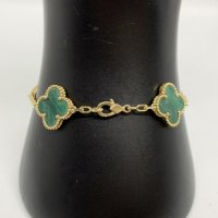 van_cleef_arpels_yg750_malachi_1655528350_48edf5ba_progressive.jpeg