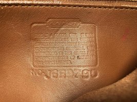 goodwill_industries_of_san_francisco fake coach J6B9790 Entrupy auth creed.jpeg