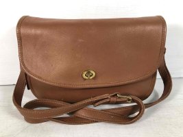 goodwill_industries_of_san_francisco fake coach J6B9790 Entrupy auth front.jpeg