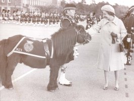 1978-11-09 HM inspects Troops 0002 Cruachan II.jpg