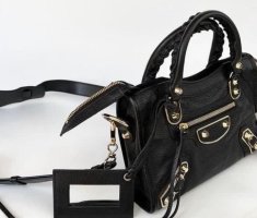 balenciaga_mini_black_leather__1658235909_c455b939_progressive.jpg