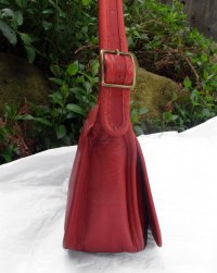pouch016.jpg
