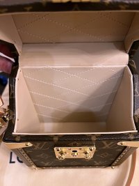 Camera-Box-Mono-2022-Inside.jpg
