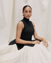 fe8ce587716236cd4722d44270b22e8735-20220809-TheCut-AddyCampbell-01-0069-V3.2x.rvertical.w570.jpg