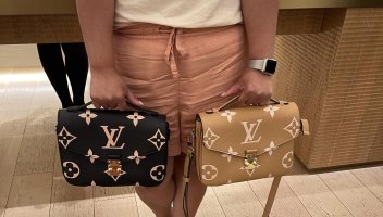Comparing the Louis Vuitton Pochette Metis & Micro Metis - Academy by  FASHIONPHILE