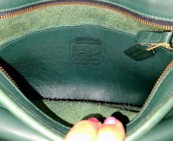 thehandbagspot fake coach B4E-9980 creed.jpeg