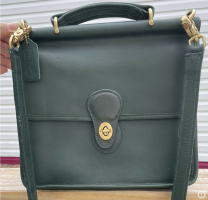 itcus fake coach H6N-9927 front.png