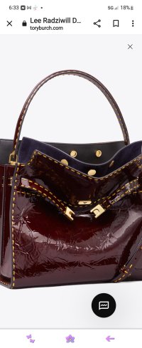 Review: Tory Burch Small Lee Radziwill Leather Bag - Elle Blogs