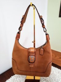 Coach 7463 Front 1.jpg