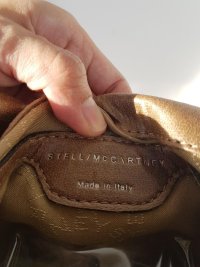 stella_mccartney_falabella_1606961035_6ffb7aff_progressive.jpg