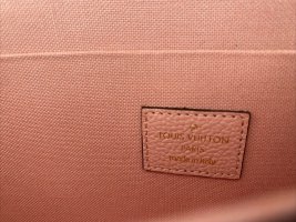 Made In Italy stamp 2.jpeg