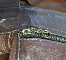 Tote - YKK zipper.jpg