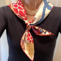ThreeGraces-Scarf1.JPG