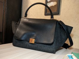 Celine Trapeze October 6 2022.jpg