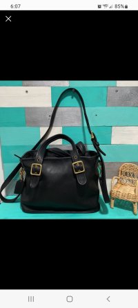 Screenshot_20221008-180731_Poshmark.jpg