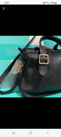 Screenshot_20221008-180742_Poshmark.jpg