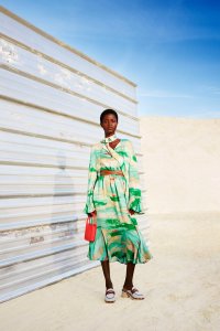 00007-longchamp-spring-2023-ready-to-wear-credit-brand.jpg