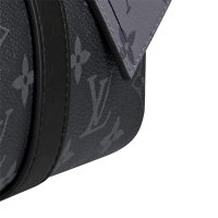 louis-vuitton-keepall-bandoulière-25-monogram-eclipse-canvas-bags--M46271_PM1_Closeup view.jpeg