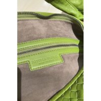 green-leather-veneta-bottega-veneta-handbag-26653380-6_3.jpeg