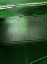 Herm_s_Kelly_35_Bag_in_Green_with_Golden_Hardware_11_master_master.jpg