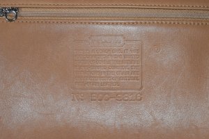 coach tan bag - 2.jpeg