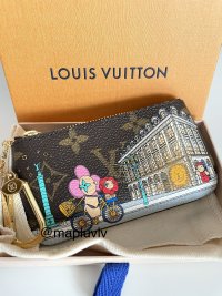 Happy Thursday just got in the Louis Vuitton Christmas animation 2022  pochette cles key cles. 🤩💝🥰 it's so cute #lvchristmasanimation…