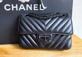 Chanel Mini 2.55_22K_So Black.jpeg