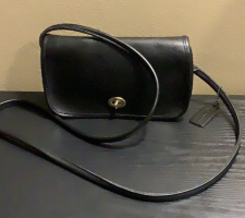 Screenshot 2022-11-05 at 09-58-47 vintage coach black leather crossbody brass hardware eBay.png