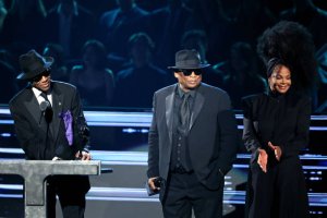 Janet_RockAndRollHallFame2022 (7).jpg