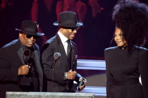 Janet_RockAndRollHallFame2022 (9).png