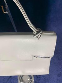 delvaux 4.jpg