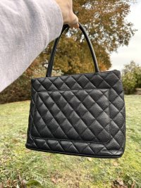 My new (pre-loved) Chanel Medallion Tote Bag - Caviar leather with SHW