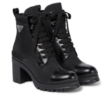 Prada-Schnürstiefel-aus-Nylon-und-Leder-Mytheresa(1).png