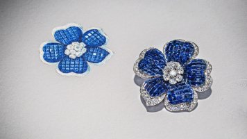 van-cleef-arpels-signature-collections-flowers-collection-grand-gloxinia clip-image01-2000-112...jpg