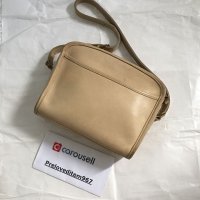 authentic_vintage_coach_metrop_1669526530_59bd11f0_progressive.jpg