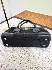 Coach 11062 Bottom.jpg