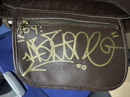  kingaseone fake coach C9B-9790 creed_pocket_zipper.jpeg