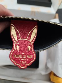 Reviewing my Fauré Le Page Daily Battle Tote - PurseBlog