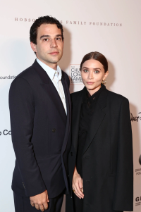 Ashley-Olsen-marries-Louis-eisner-secret-wedding0008.jpg.webp