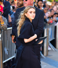 Ashley-Olsen-marries-Louis-eisner-secret-wedding0004.jpg.webp