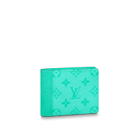 louis-vuitton-pochette-volga-crocodilien-brillant-wallets-and-small-leather-goods--M30897_PM2_...png