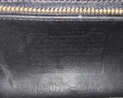 Screenshot 2023-01-14 at 06-02-00 Coach vintage Geometric top handle Shoulder Bag.png