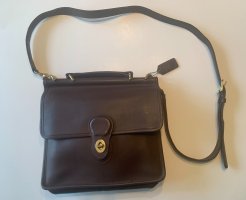 seaiiifeathercreations2 seaiiifeathercreations fake coach G6E-9927 front.jpeg